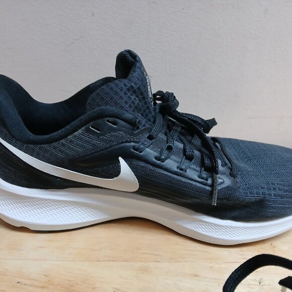 Nike Air Zoom Pegasus 39 Womens Size 7.5 Black White DH4072-001 EUC - Picture 6 of 16